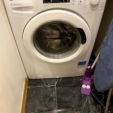 Flat A La Porte De Paris 阿尔福维尔